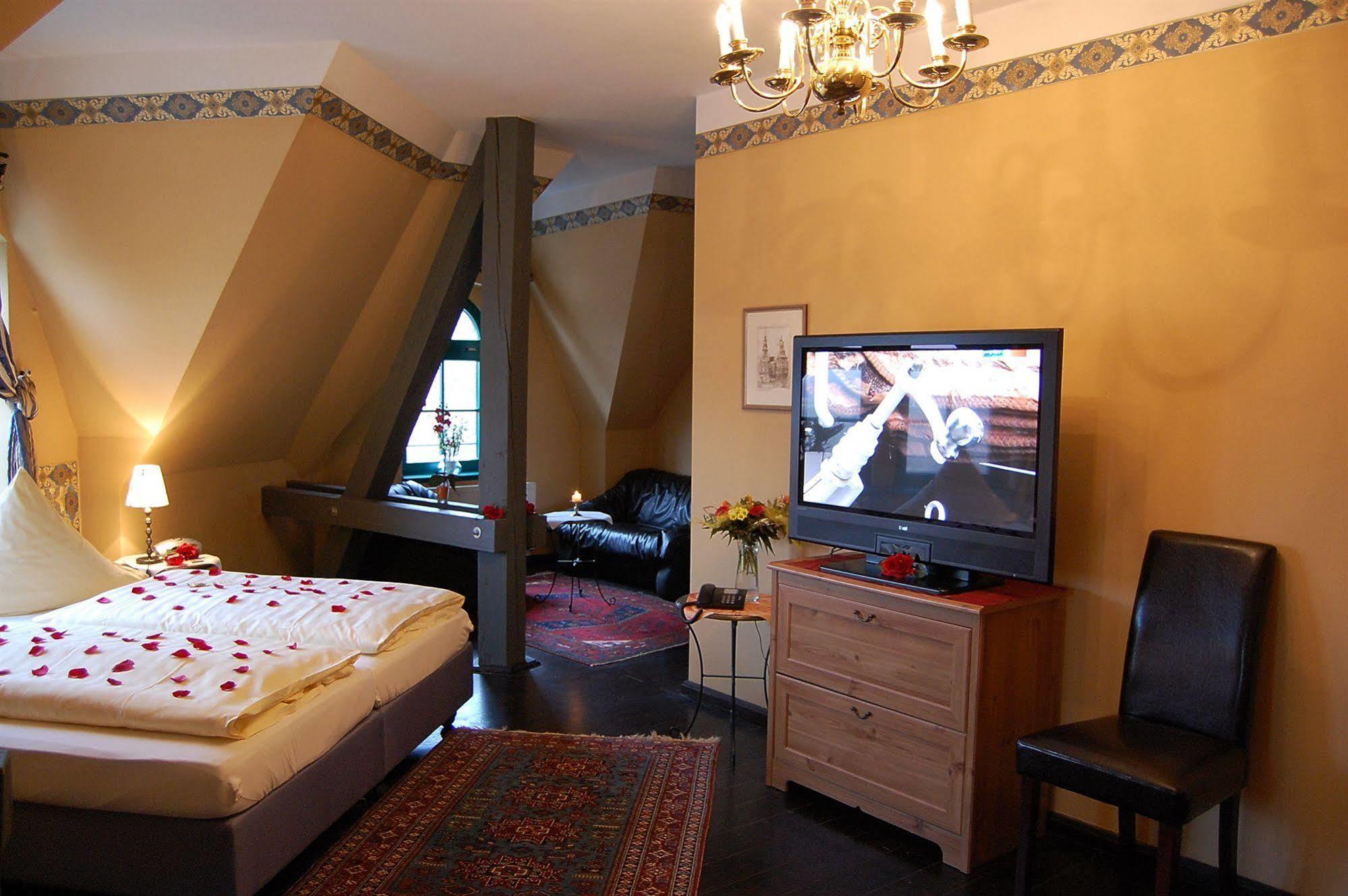 Hotel Zur Henne Naumburg  Luaran gambar