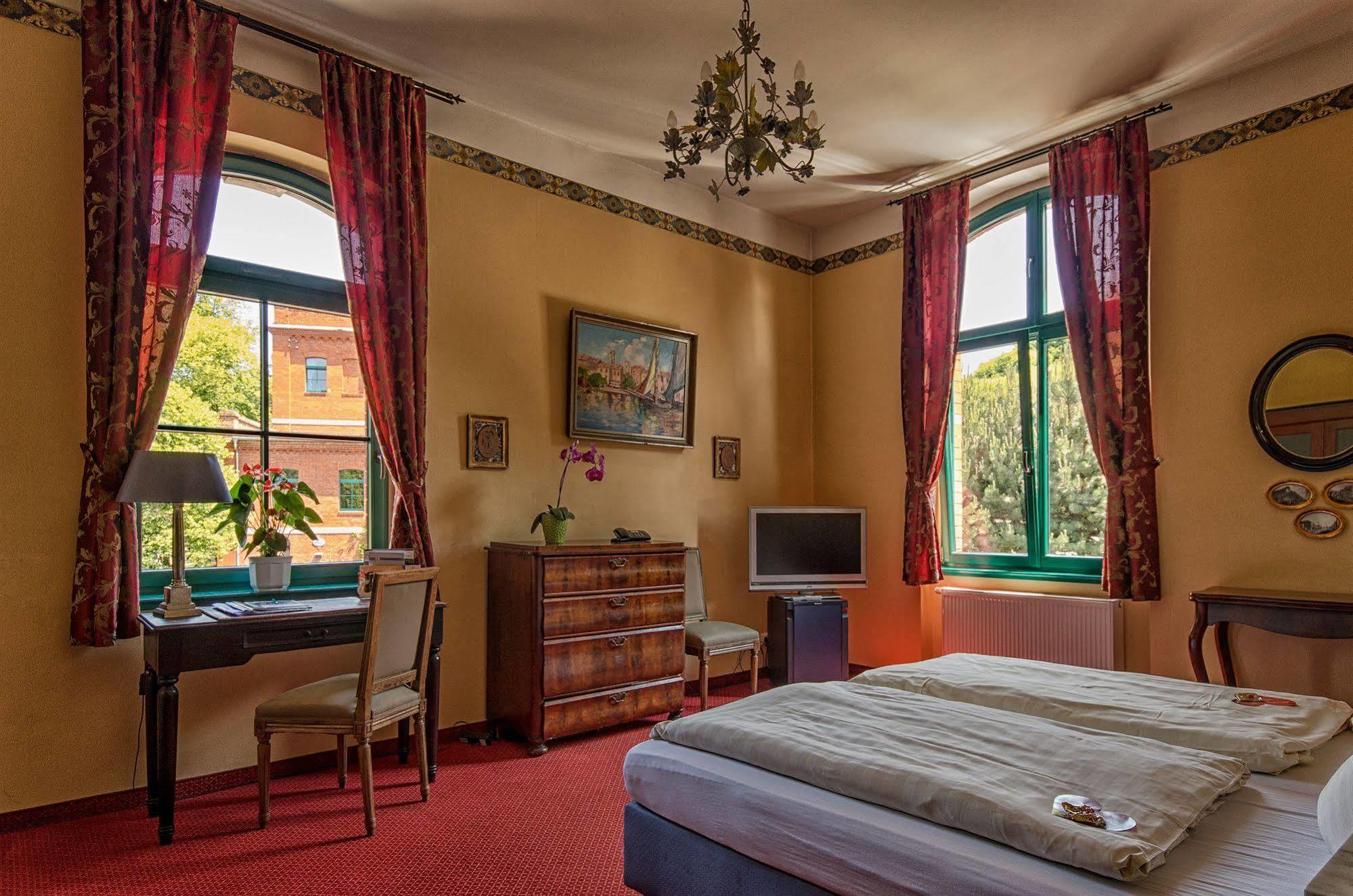 Hotel Zur Henne Naumburg  Luaran gambar