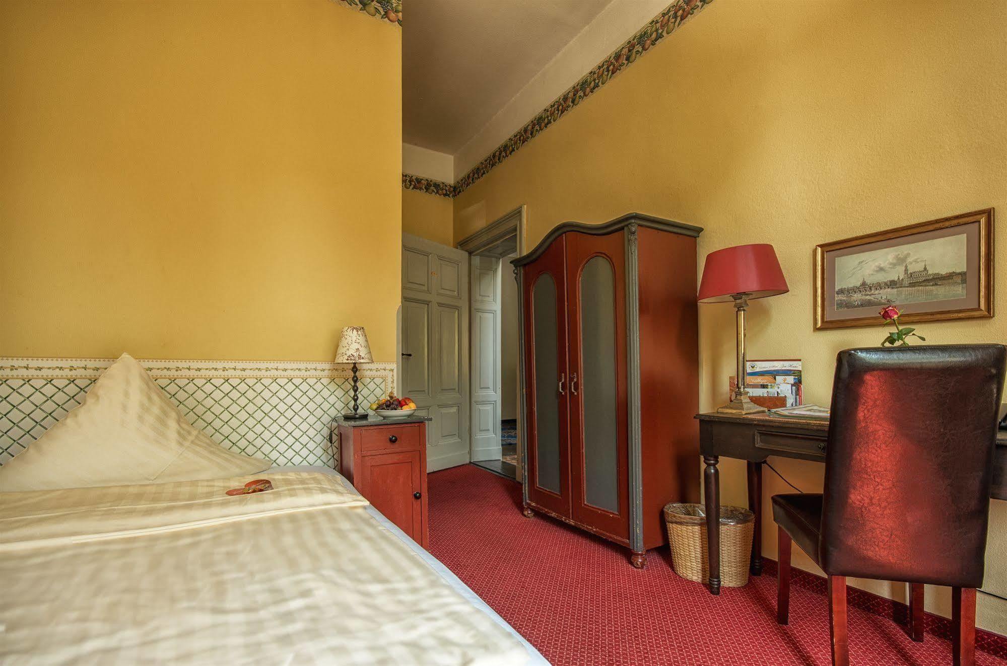 Hotel Zur Henne Naumburg  Luaran gambar